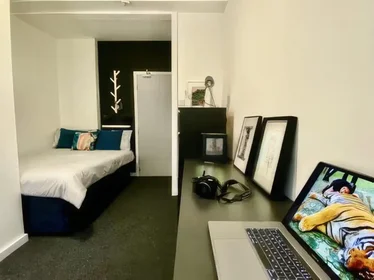 Private room at Upper Park Road, image 39 of 44