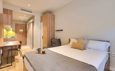 Studio at Carrer de Ruaya, image 6 of 18