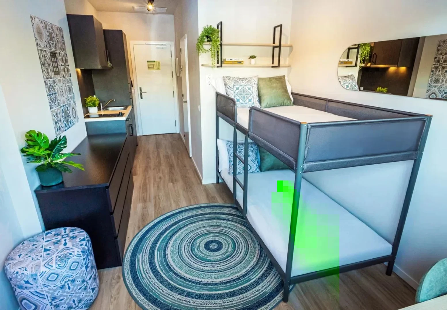 Abgeschlossenes Studio für Studenten im Zentrum von 