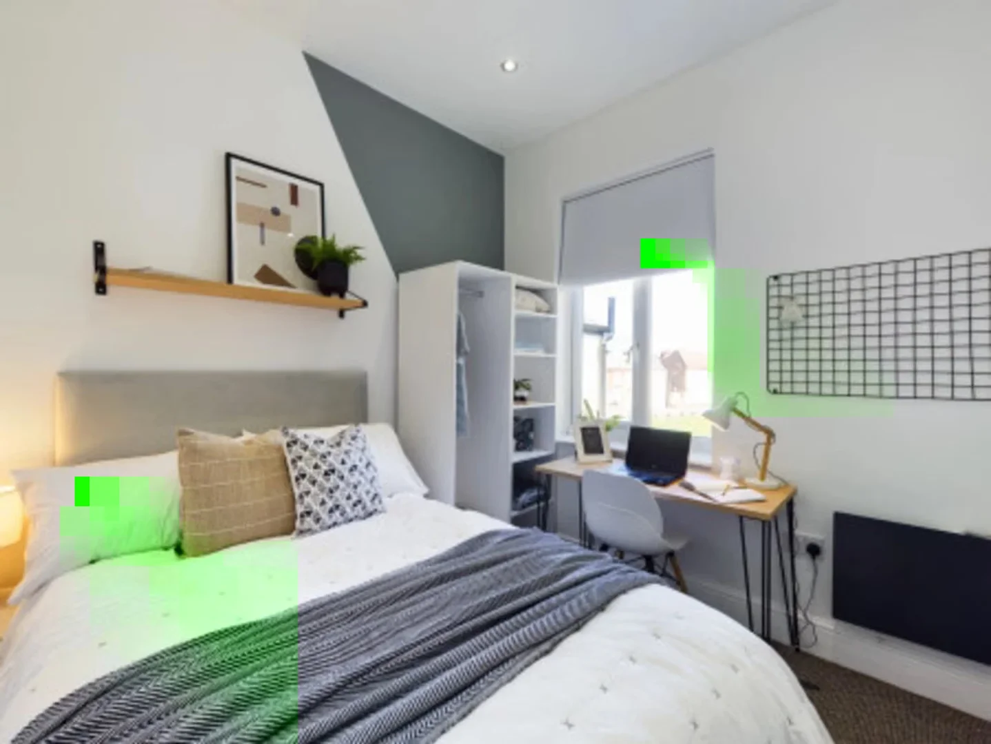 Comfortable and spacious student room in 