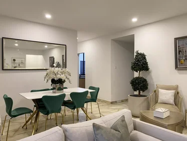 Habitación privada en Duke's Road, imagen 12 de 18
