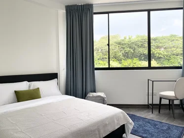 Habitación privada en Duke's Road, imagen 16 de 18