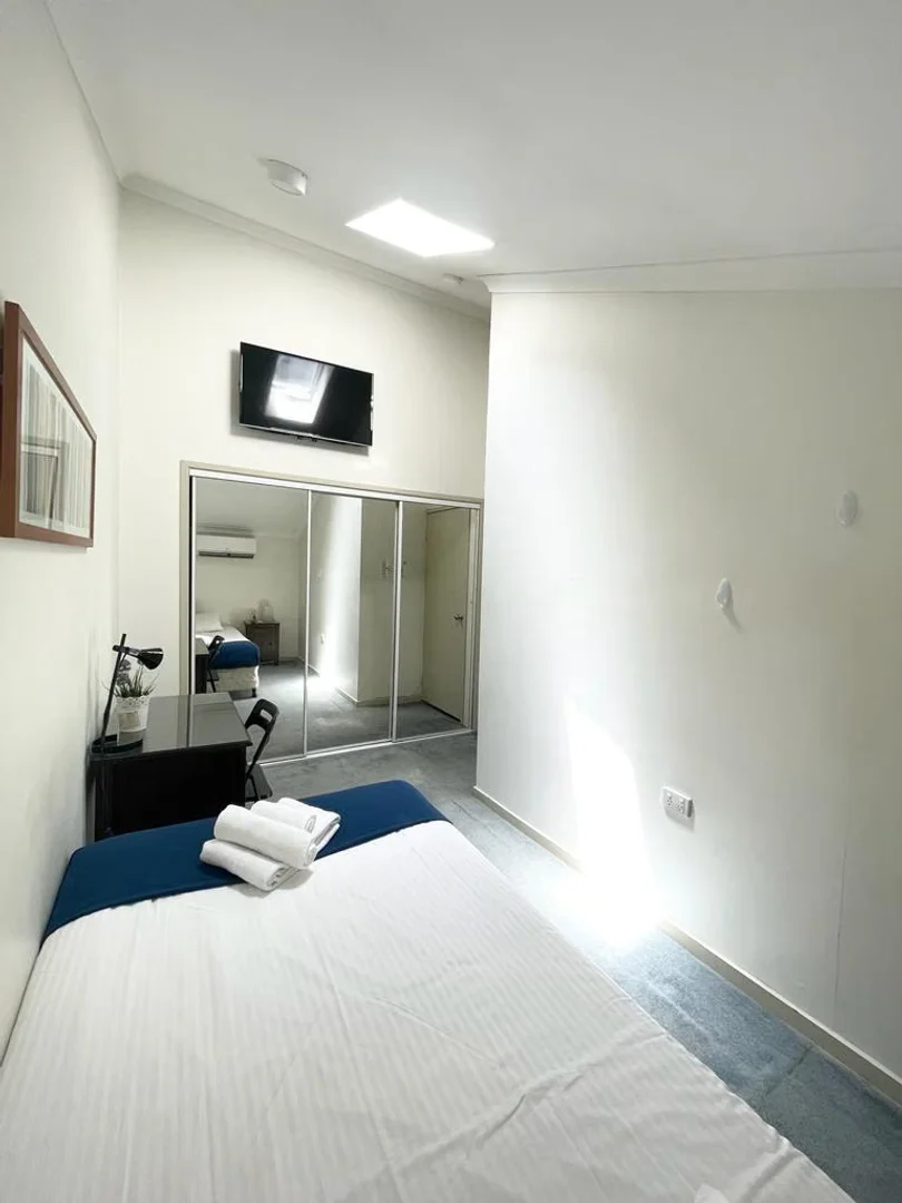 Studentenfreundliches Zimmer in mit modernen Annehmlichkeiten