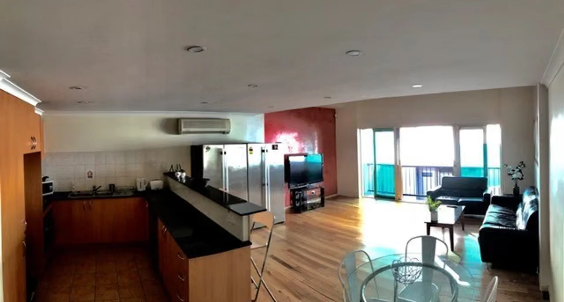 Habitación para estudiantes en  con área de estudio y facilidades compartidas