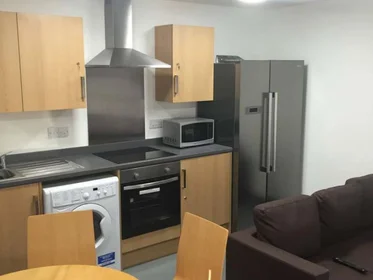 Prywatny pokój Hylton Road, obraz 21 27