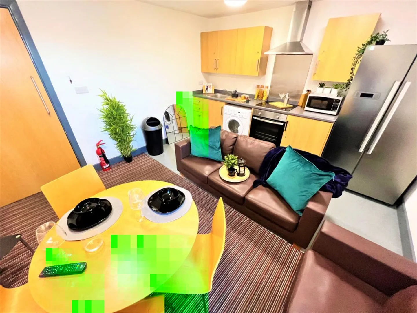 Room for rent in student apartment in , fully furnished