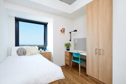 Quarto privado em Leicester Street, imagem 1 de 10