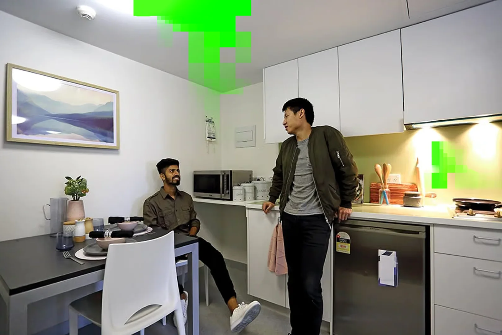 Habitación estudiantil amplia y cómoda en