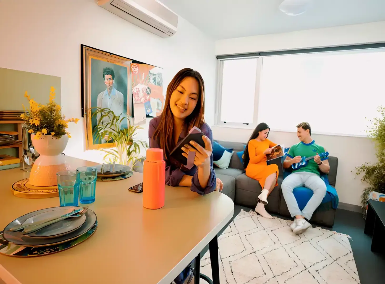 Habitación para estudiantes en con área de estudio y facilidades compartidas