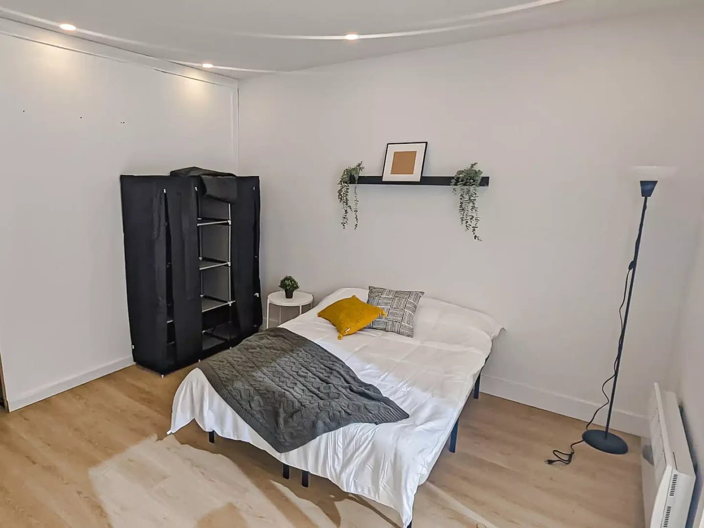 Quarto acolhedor para estudantes disponível em 