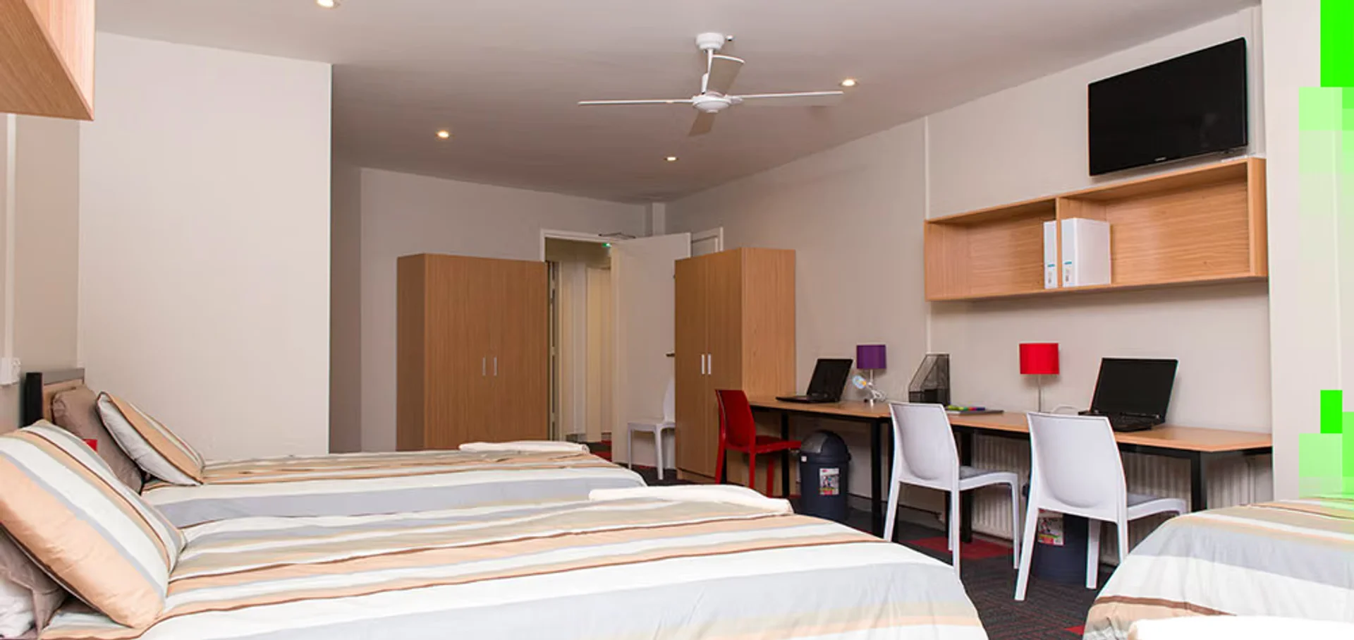 Habitación para estudiantes en  con área de estudio y facilidades compartidas
