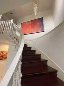 Chambre privée à East 51st Avenue, image 12 de 13