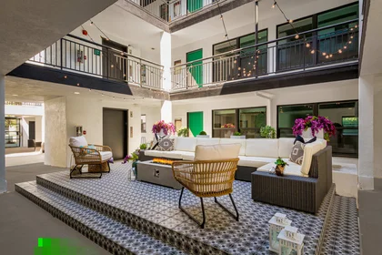 Habitación privada en North Los Robles Avenue, imagen 26 de 28