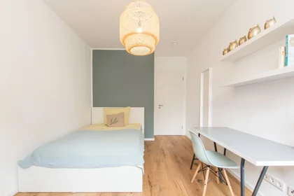 Chambre privée à Nazarethkirchstraße, image 1 de 10