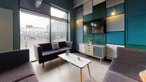 Private room at Dundee Street, image 12 of 40
