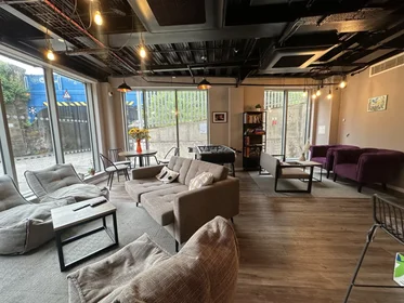 Quarto privado em Dundee Street, imagem 23 de 40