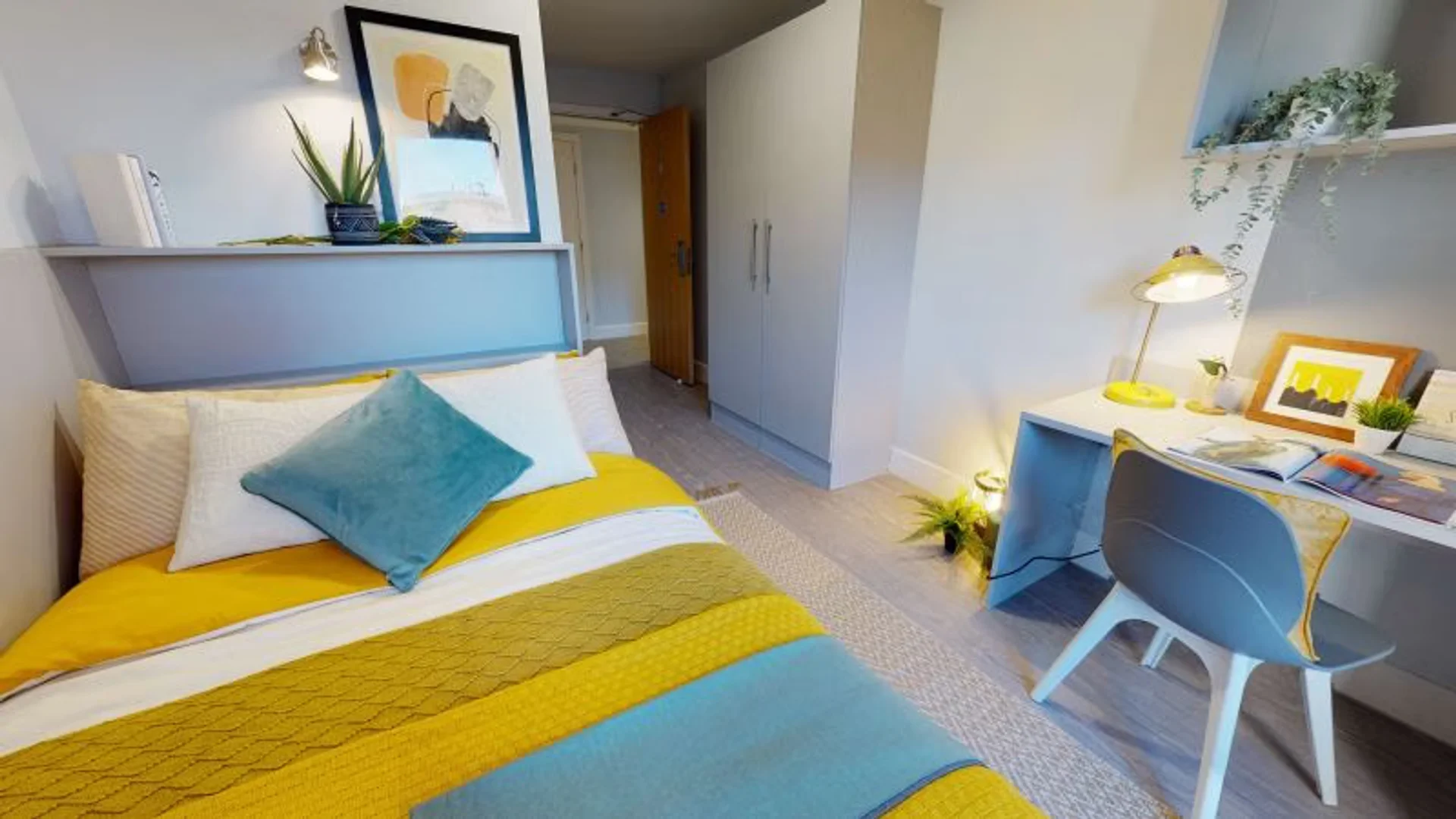 Quarto de estudante económico com localização conveniente em 