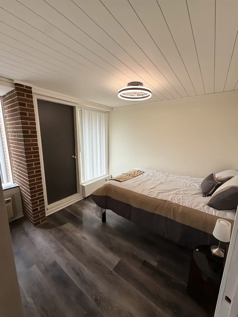 Habitación acogedora para estudiantes disponible en 