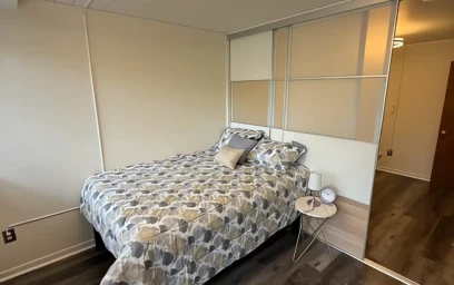 Chambre à louer avec lit double {area}