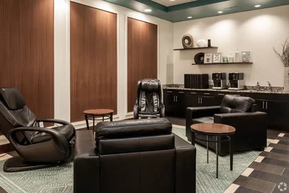 Private room at North Wolfe Street, image 25 of 45
