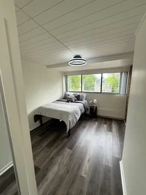 Private room at Geddes Avenue, image 1 of 10