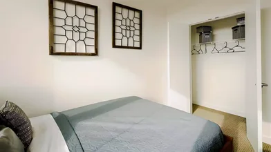 Private room at North Wolfe Street, image 2 of 36