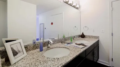 Private room at North Wolfe Street, image 4 of 36