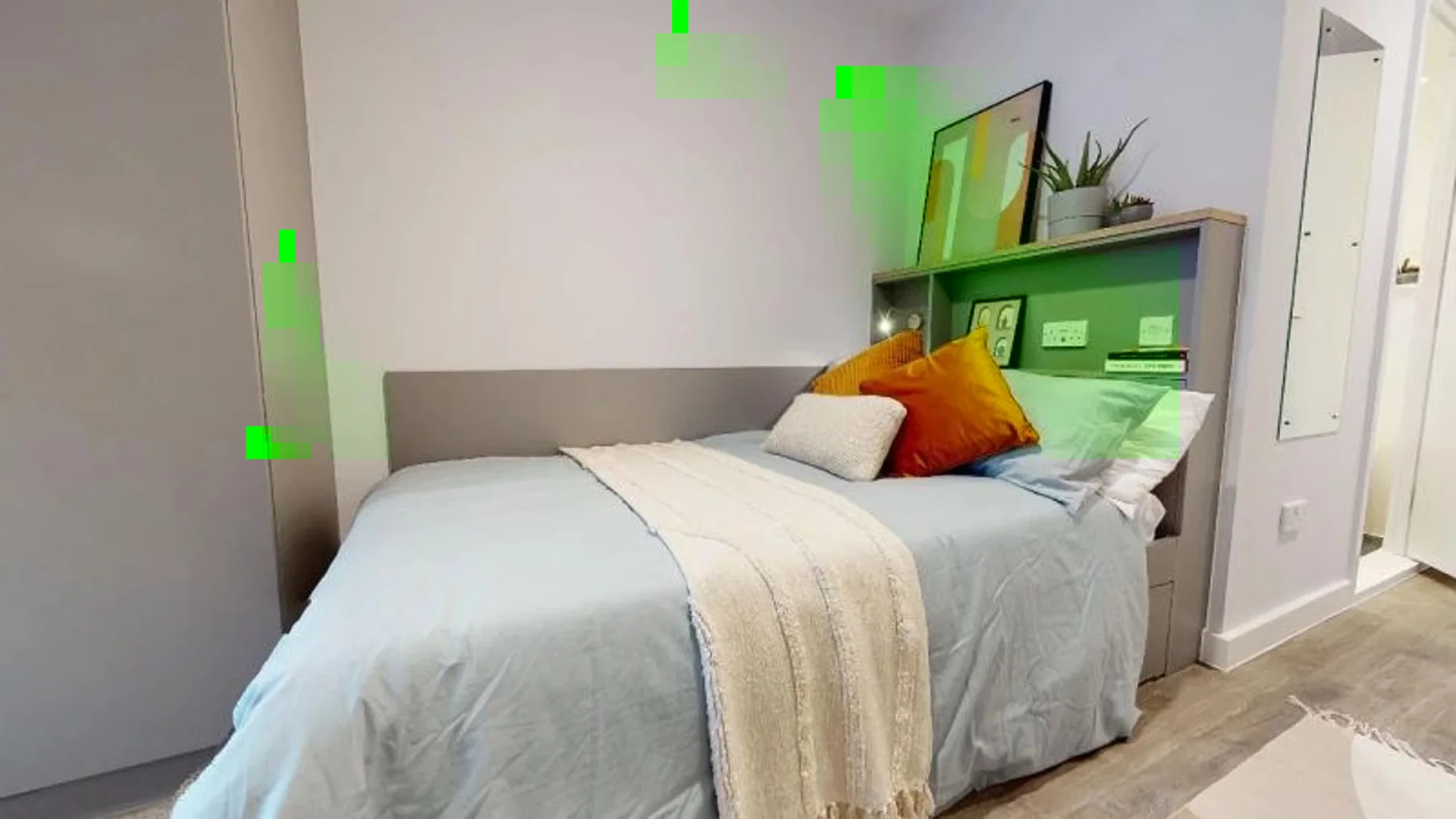 Budget-friendly student room close to campus in