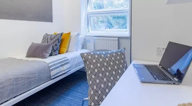Quarto privado em Bassett Green Road, imagem 8 de 16