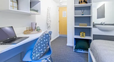 Quarto privado em Bassett Green Road, imagem 10 de 16
