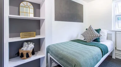Quarto privado em Bassett Green Road, imagem 28 de 36