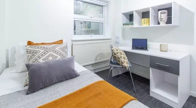 Quarto privado em Bassett Green Road, imagem 9 de 36