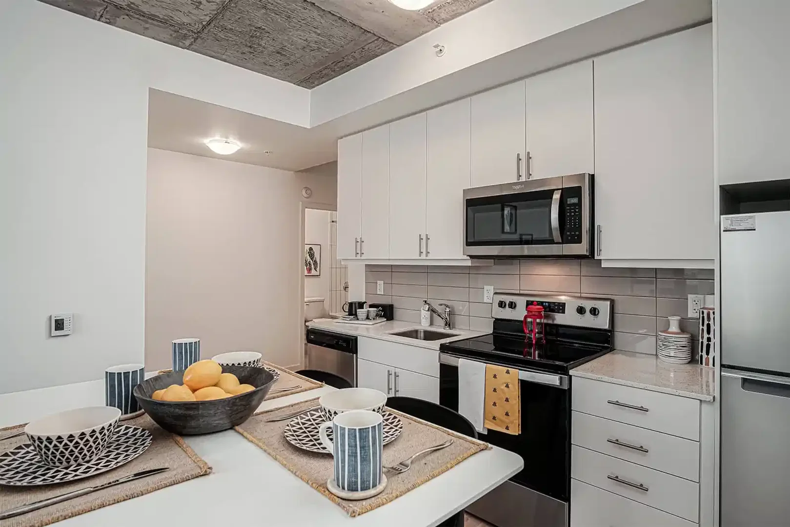 Affordable room for students with ample lighting in 