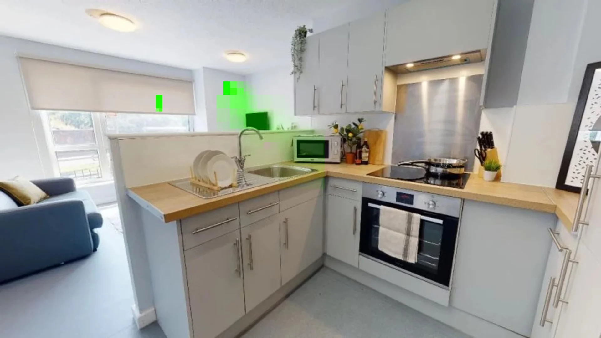 Student-friendly room in  with modern amenities