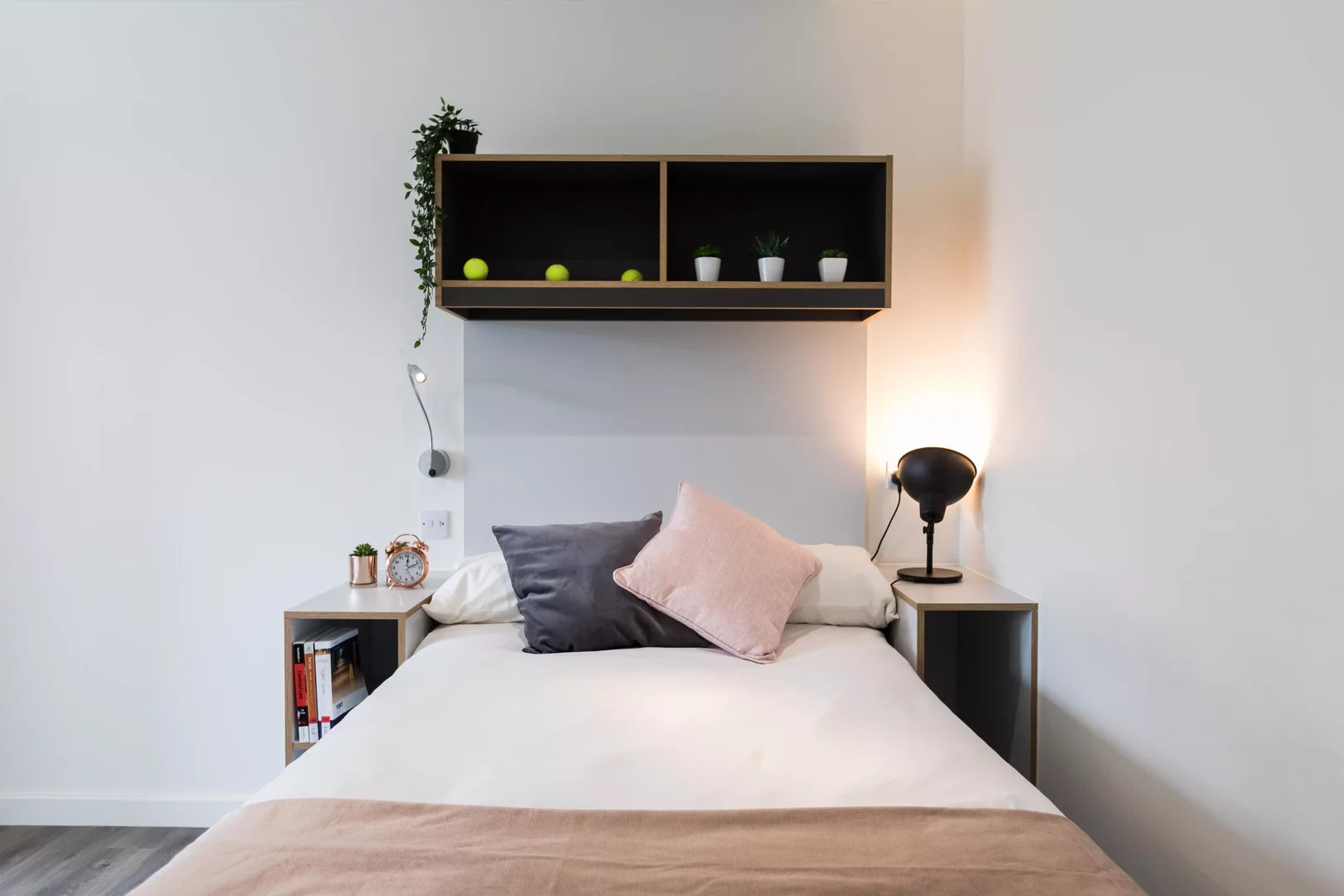 Funktionelles Studentenzimmer perfekt zum Studieren in 
