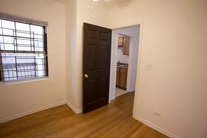 Habitación privada en South Cornell Avenue, imagen 10 de 19