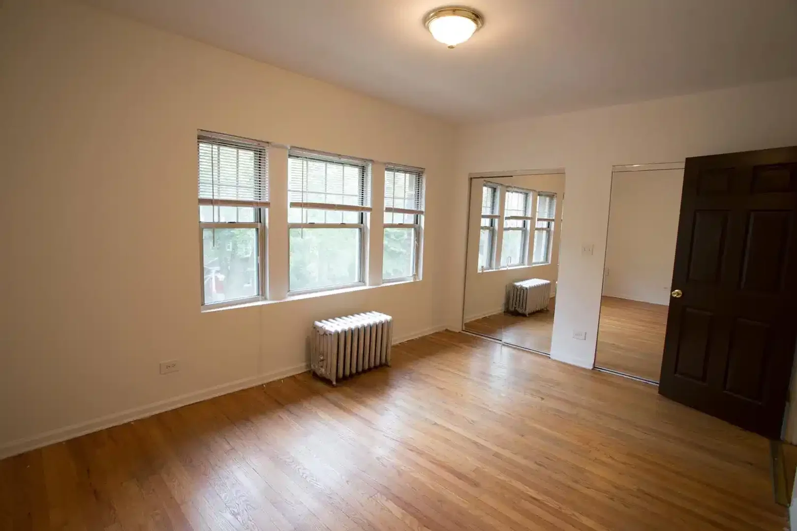 Habitación acogedora para estudiantes disponible en 