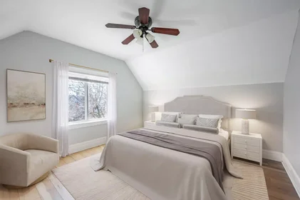 Privatzimmer in der North Albany Avenue, bild 1 von 10