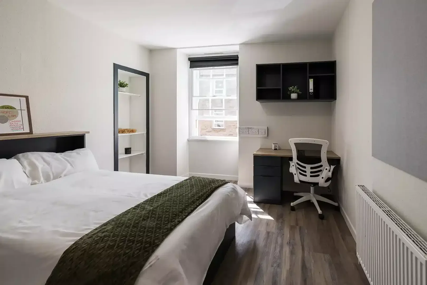 Chambre d'étudiant économique avec emplacement pratique dans