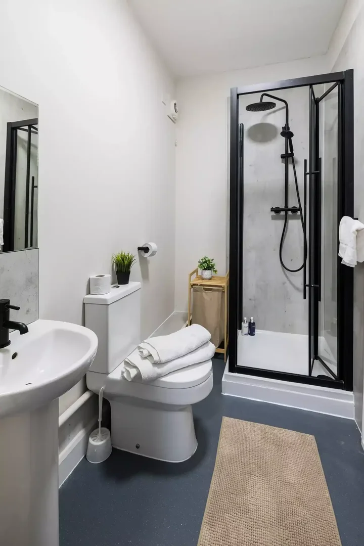 Budget-friendly student room close to campus in 