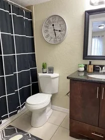 Habitación privada en Hull Court, imagen 3 de 49