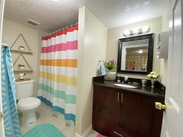 Habitación privada en Hull Court, imagen 44 de 49