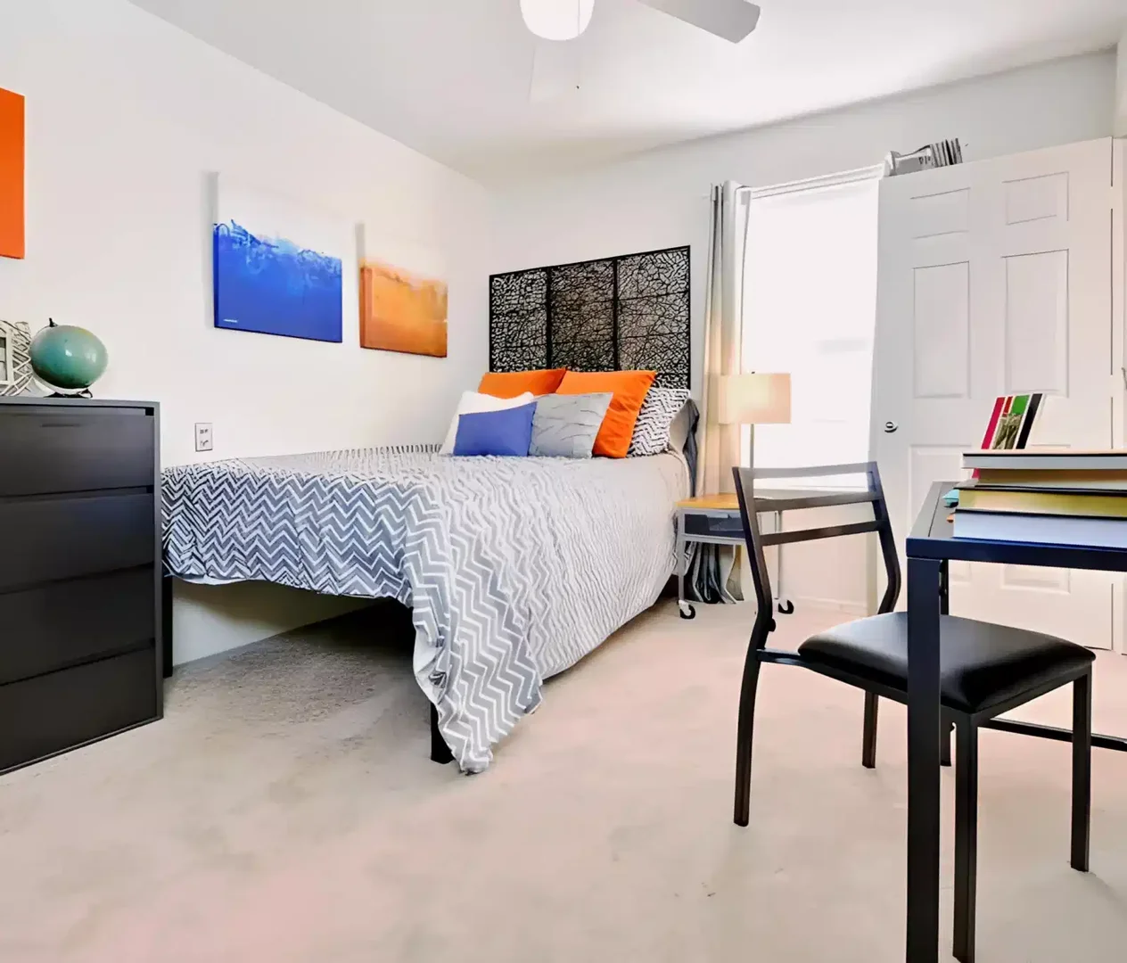 Budget-friendly student room close to campus in 