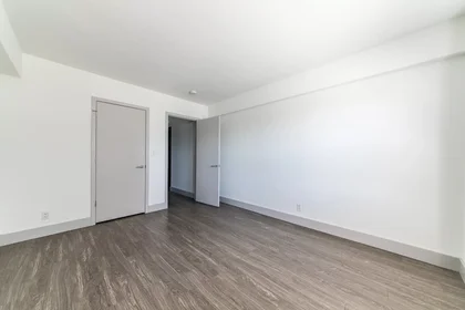 Quarto privado em South Kingshighway Boulevard, imagem 29 de 49