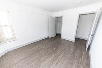 Quarto privado em South Kingshighway Boulevard, imagem 35 de 49
