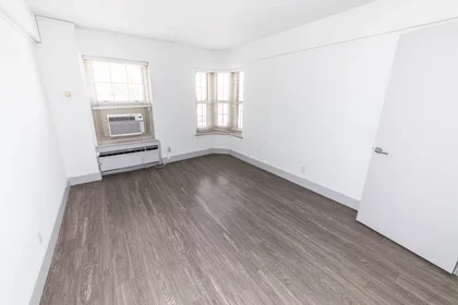 Quarto privado em South Kingshighway Boulevard, imagem 36 de 49