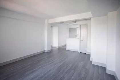 Quarto privado em South Kingshighway Boulevard, imagem 41 de 49
