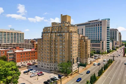 Quarto privado em South Kingshighway Boulevard, imagem 48 de 49