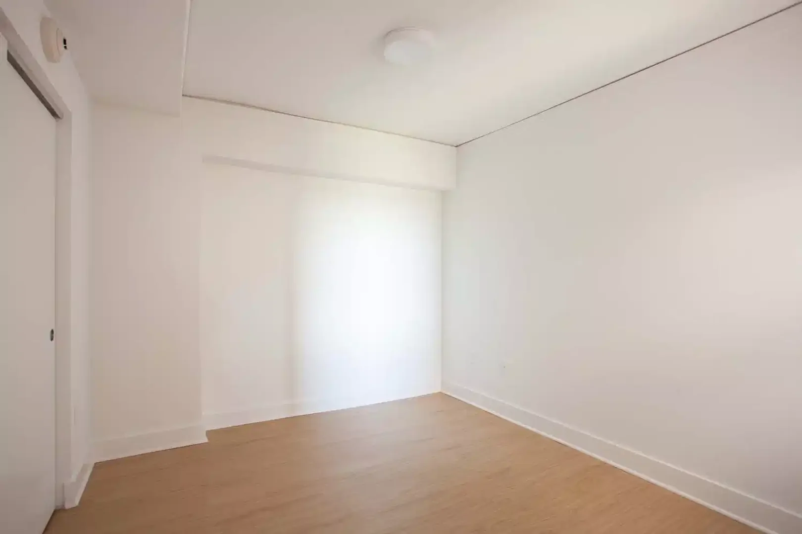 Quarto de estudante económico com localização conveniente em 