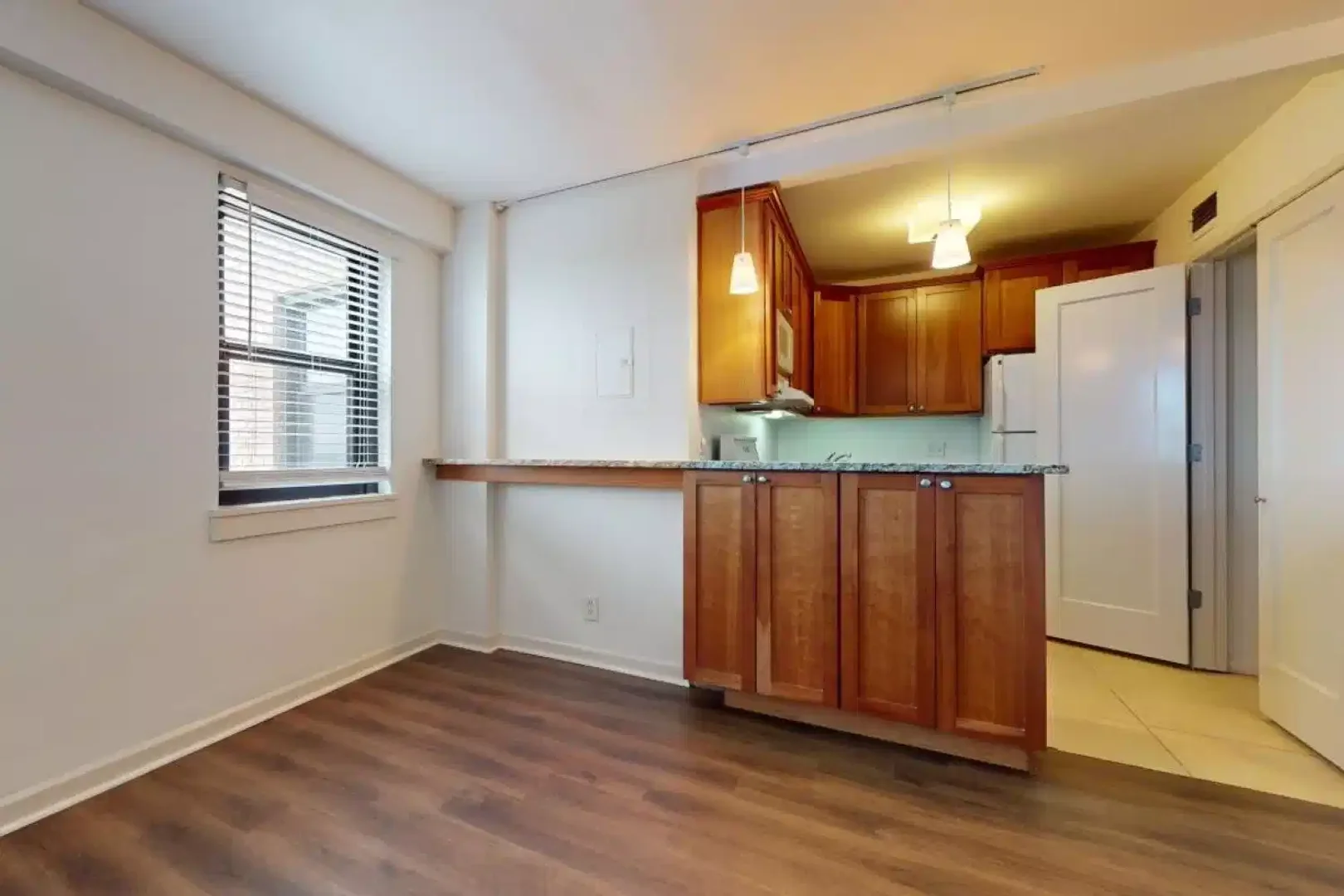 Affordable room for students with ample lighting in 